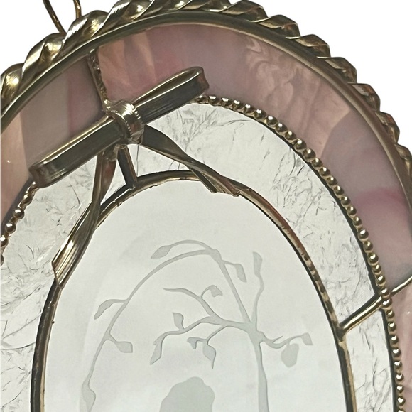 Vintage stained glass like sun catcher w/etched little‎ girl and doll under tree - Picture 6 of 8